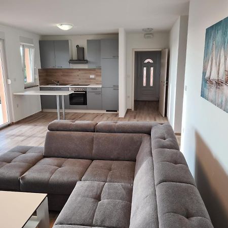 Apartments Patalic Лопар Экстерьер фото
