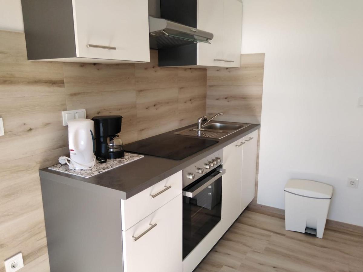 Apartments Patalic Лопар Экстерьер фото
