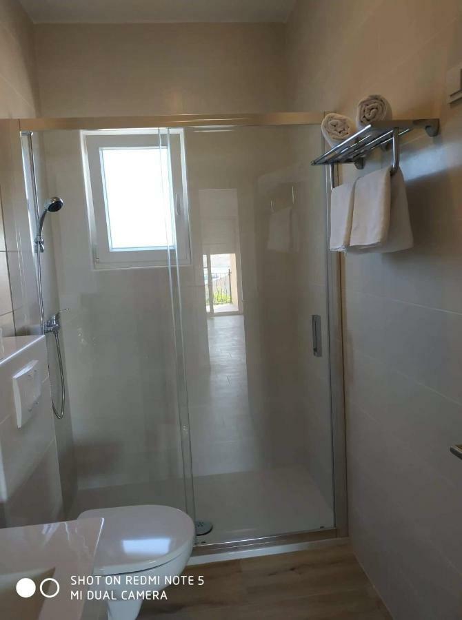 Apartments Patalic Лопар Экстерьер фото
